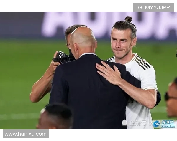 三位足球巨星携手带娃展现父爱魅力与生活平衡的真实面貌